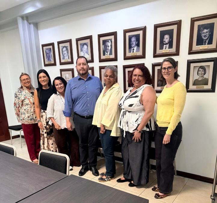 Visita de Sharon Burton